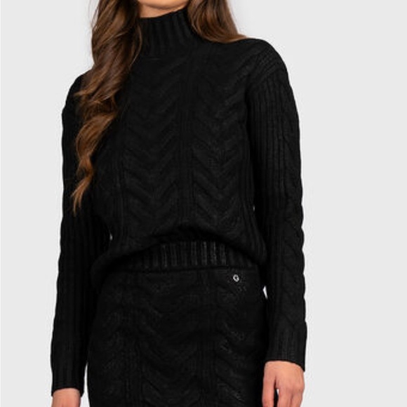 GUESS
DIANE black knitted sweater
size XL  100% cotton - Picture 3 of 4